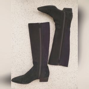 Aquatalia Black Heeled Boots Sleek Suede Leather Pull On Design Size 6